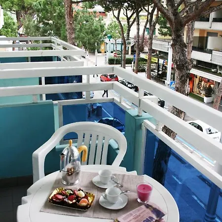 Residenza Azzurra Риччоне