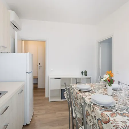 Residenza Azzurra Apartment *